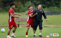 Công Phượng, Hồng Duy chịu thua "kinh nghiệm" của thầy Park