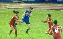 Nữ cầu thủ CLB TP HCM I và Than KSVN xô xát sau trận đấu (Bán kết Giải bóng đá nữ VĐQG 2018)