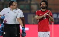 Salah dính chấn thương, sớm bị trả về Liverpool