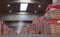 Vì sao hàng nông sản nhập khẩu có thể đánh bại hàng nội địa ngay trên sân nhà?