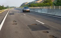 Phó Thủ tướng yêu cầu làm rõ trách nhiệm vụ hỏng mặt đường cao tốc