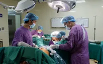 Giải thoát cô gái 22 tuổi dị tật không âm đạo