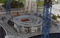 Màn biểu diễn của David Coulthard trên xe F1 tại Miami