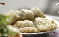 Thưởng thức bánh gối Hà Nội vàng ruộm ăn là phải mê
