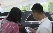 Người Việt đua tìm kiếm thông tin 2 chiếc xe hơi VinFast