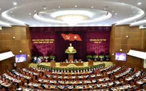 Ngày làm việc đầu tiên của Hội nghị Trung ương 8