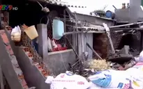 Phú Yên: Triều cường gây sập nhà dân