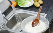 Những công dụng của nước gạo với đối với tóc