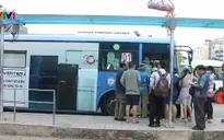 Nhiều tuyến xe bus tại TP.HCM ngừng hoạt động