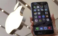 Apple và Samsung bị kiện vì nguy cơ gây ung thư từ điện thoại