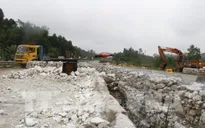Dừng lưu thông một phần cao tốc Nội Bài - Lào Cai để sửa đường tránh