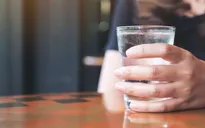 7 lý do khiến bạn luôn cảm thấy rất khát
