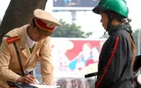 Trừ điểm giấy phép lái xe: Dễ hay khó?