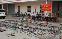 Tiêu hủy 200 khẩu súng tự chế, công cụ hỗ trợ