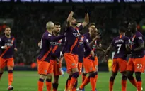 Riyad Mahrez dành tặng bàn thắng vào lưới Tottenham cho ân nhân của mình - Chủ tịch quá cố của Leicester City