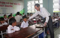 Thầy giáo mắc bệnh hiểm nghèo mang cả “gia tài” đi xây bếp ăn cho học sinh vùng cao