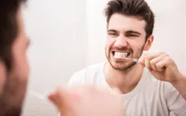 Vì sao đánh răng ngay sau khi ăn lại sai lầm?