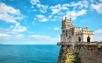 Những kiến trúc trên vách đá nổi tiếng thế giới