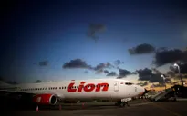 Tìm thấy hộp đen của máy bay chở 189 người rơi xuống biển tại Indonesia