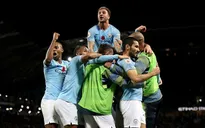 Kết quả bóng đá sáng 12/11: Man City thắng nhàn trận derby, Arsenal chia điểm trên sân nhà, Barcelona thua trận thứ 2