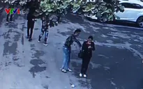 Ngang nhiên cướp hồ sơ đấu giá đất tại Trụ sở UBND huyện