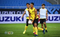 VIDEO: ĐT Malaysia với bài khởi động "lạ"