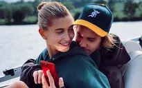 Justin Bieber rất yêu vợ