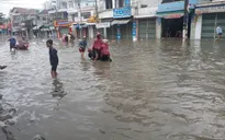 Thủ tướng gửi lời thăm hỏi, chia buồn sâu sắc tới nạn nhân mưa lũ