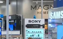 Người dân Mỹ xếp hàng sớm cho ngày Black Friday