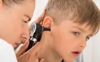 Gắp dị vật trong tai và mũi trẻ khiến Anh tốn 3 triệu bảng mỗi năm