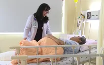 Người bị bệnh gout lạm dụng thuốc chứa corticoid khiến bệnh nặng thêm