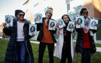 Hồi ký của bà Michelle Obama "cháy hàng"