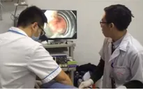 Bị xuất huyết tiêu hóa vì thói quen uống rượu hàng ngày