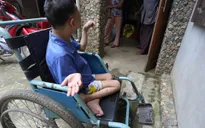 Cô gái bại liệt bị xâm hại đến mang bầu