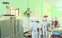 Tăng cường giám sát an toàn vệ sinh thực phẩm trong trường học