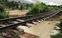 Ngập cục bộ ở Ninh Thuận, đường sắt qua Ninh Thuận bị ách tắc