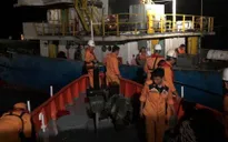 Cứu hộ thành công 8 thuyền viên gặp nạn trên biển