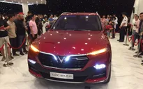 Xe VinFast ra mắt tại TP.HCM, thu hút hàng nghìn người dân tham quan