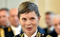 NATO có nữ tướng đầu tiên đứng đầu quân đội một nước thành viên