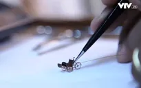 Gặp gỡ nghệ sỹ đam mê chế tác đồ siêu nhỏ