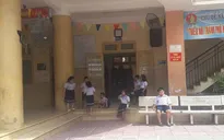 TP.HCM: Tạm đình chỉ cô giáo tiểu học bắt học sinh tự tát vì nói chuyện