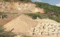 Nha Trang: Rầm rộ "xẻ thịt" đồi núi, phân lô bán nền trái phép