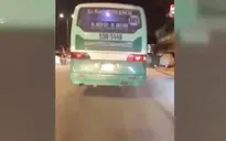 Sẽ xử lý nghiêm xe bus leo vỉa hè, phóng bạt mạng ở TP.HCM