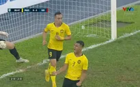 VIDEO: Shahrul bật cao đánh đầu tung lưới ĐT Việt Nam
