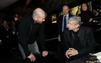 HLV Wenger khuyên Zidane nên đến Anh làm việc