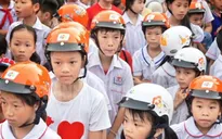 TP.HCM tuyên truyền đội mũ bảo hiểm cho trẻ em