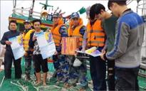 Cảnh sát biển giải cứu thanh công 6 ngư dân gặp nạn trên biển