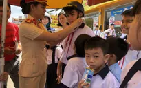 Xử phạt việc không đội mũ bảo hiểm cho trẻ em