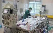Ăn tiết canh lợn, người đàn ông nhập viện trong tình trạng nguy kịch