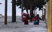 Ngập lụt do thời tiết bất thường ở La Habana
